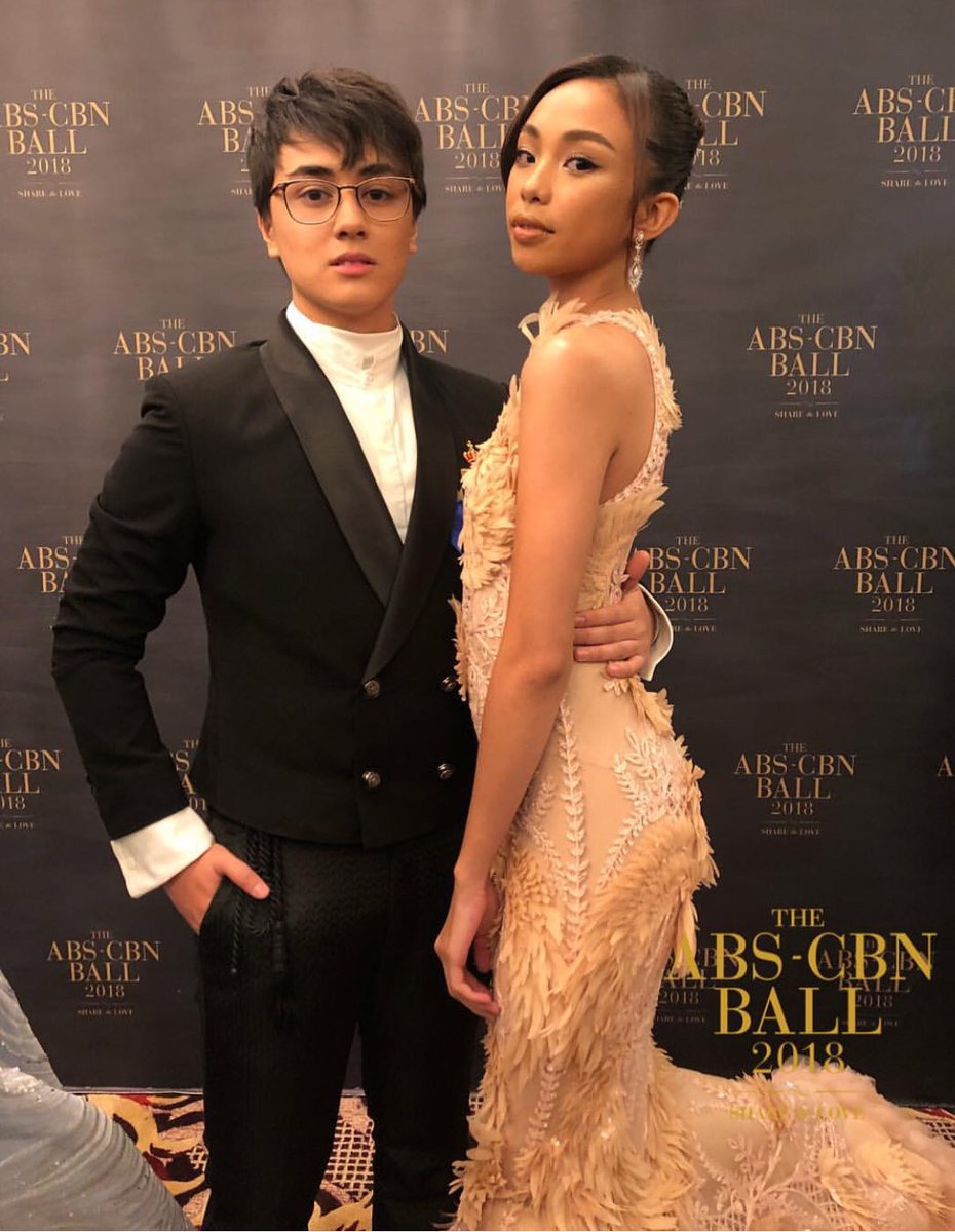 EntrataLorna's tweet photo. Sobrang naiyak ako narating ninyong dalawa mga anak ko... lalo na sa syo nak @maymayentrata07 sabi mo sakin noon sobrang blessing na an manalo sa PBB pero eto palng pla an cmula pra marating mo eto naiyak ako nak habang pinapanood kita..
#MAYWARDFaBALLousNight https://t.co/YVqaUVOm8s
