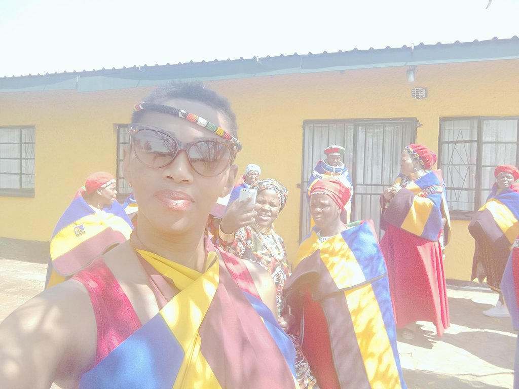 kaMahlangu_Busi tweet picture