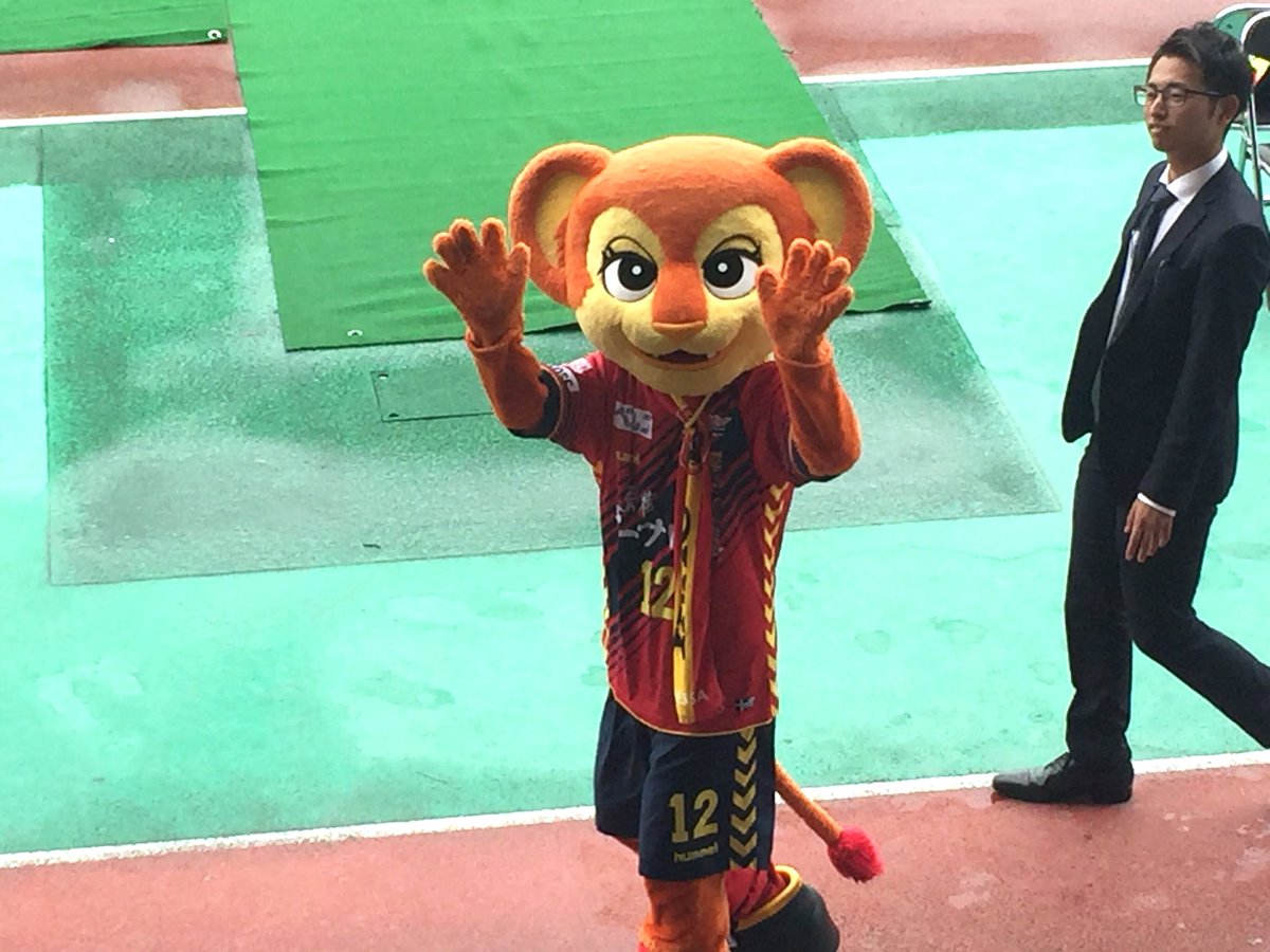 パールかん Twitter પર らいむちゃん ﾉ 試合後 スタジアムの外でハイタッチ Inac神戸レオネッサ らいむちゃん