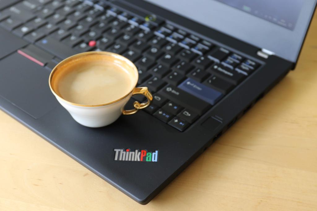 Go on, drink up. #NationalCoffeeDay (📷: <a href="/_Tasurinchi_/">Tasurinchi</a>)