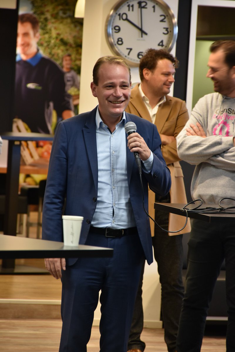 De opening van OpenStad050 door Wethouder Joost van Keulen! Welk bedrijf ga jij vandaag bezoeken? Tot 15:00 kun je bij allerlei bedrijven in Groningen binnenkijken! openstad050.nl