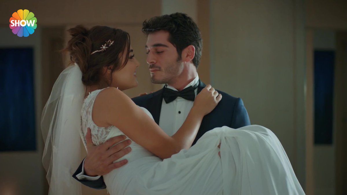 cannergisturk's tweet photo. most beautiful bride and groom 😍
#HayMur #AskLaftanAnlamaz
#HandeErcel #BurakDeniz
@HandeErcel @_denizburak https://t.co/0eIQTlw2uJ