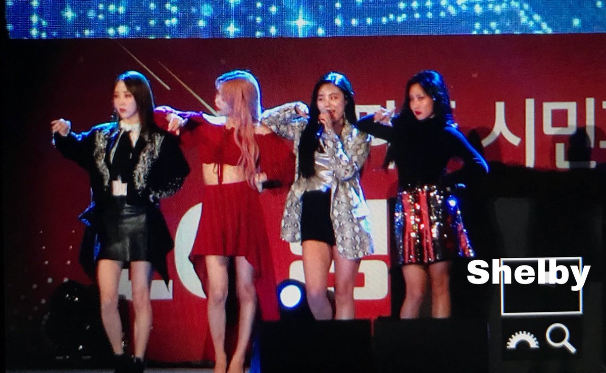180929 LG 행복나눔 페스티벌 프리뷰

#마마무 #MAMAMOO 

오랜만이에요 ,,, 😭😭