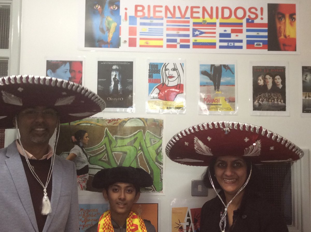 Lovely family from Canada too! 🇨🇦🇪🇸¡Fenomenal!👍👍😃 #grangeopenday @GrangeHartford