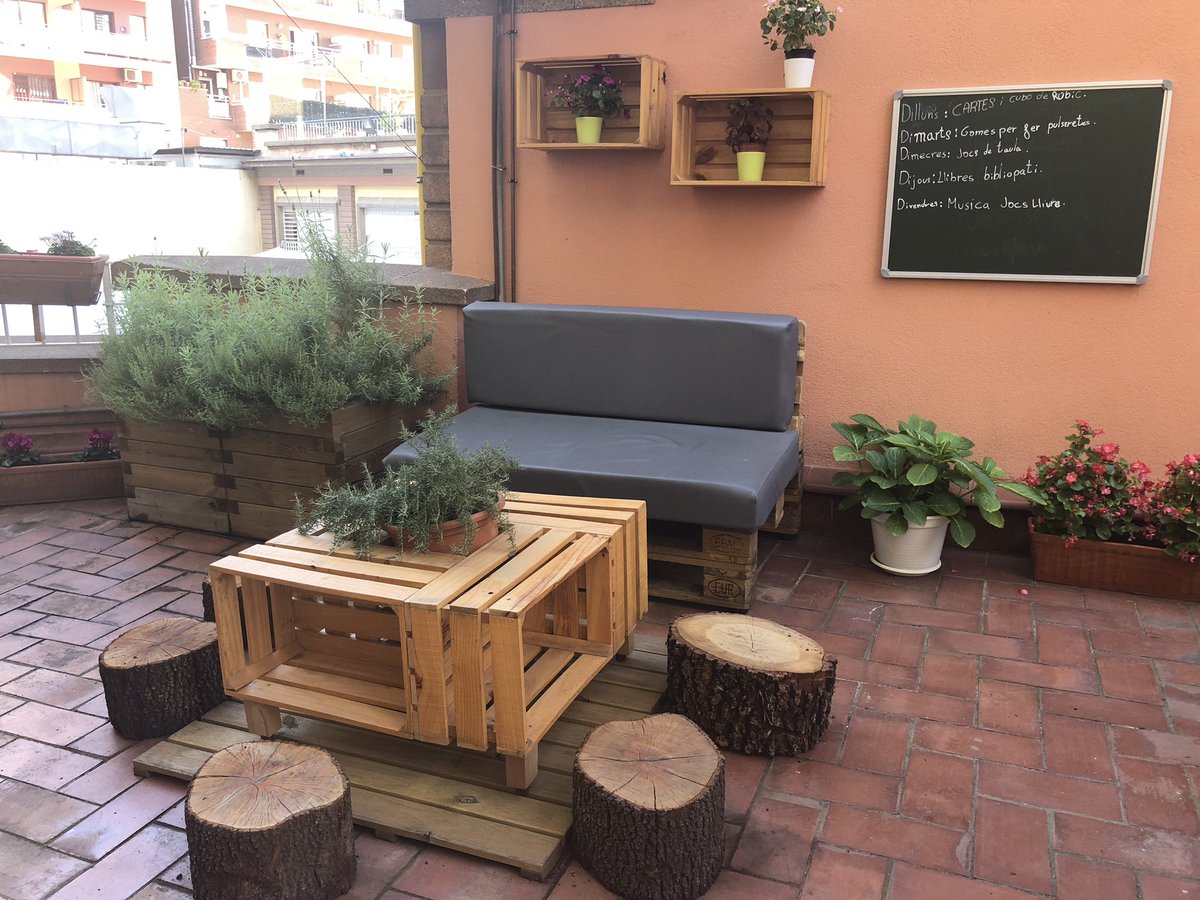 am_vinas's tweet photo. Espais que inspiren. A l’escola @OctavioPazBCN hem passat un matí cocreant @FundacioBofill #eduDema https://t.co/VtJDaCSMUh
