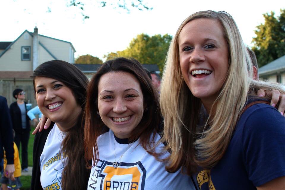 Had so much fun walking in the parade with @MrsWileyRoom103 @MrsPorrini 🎉