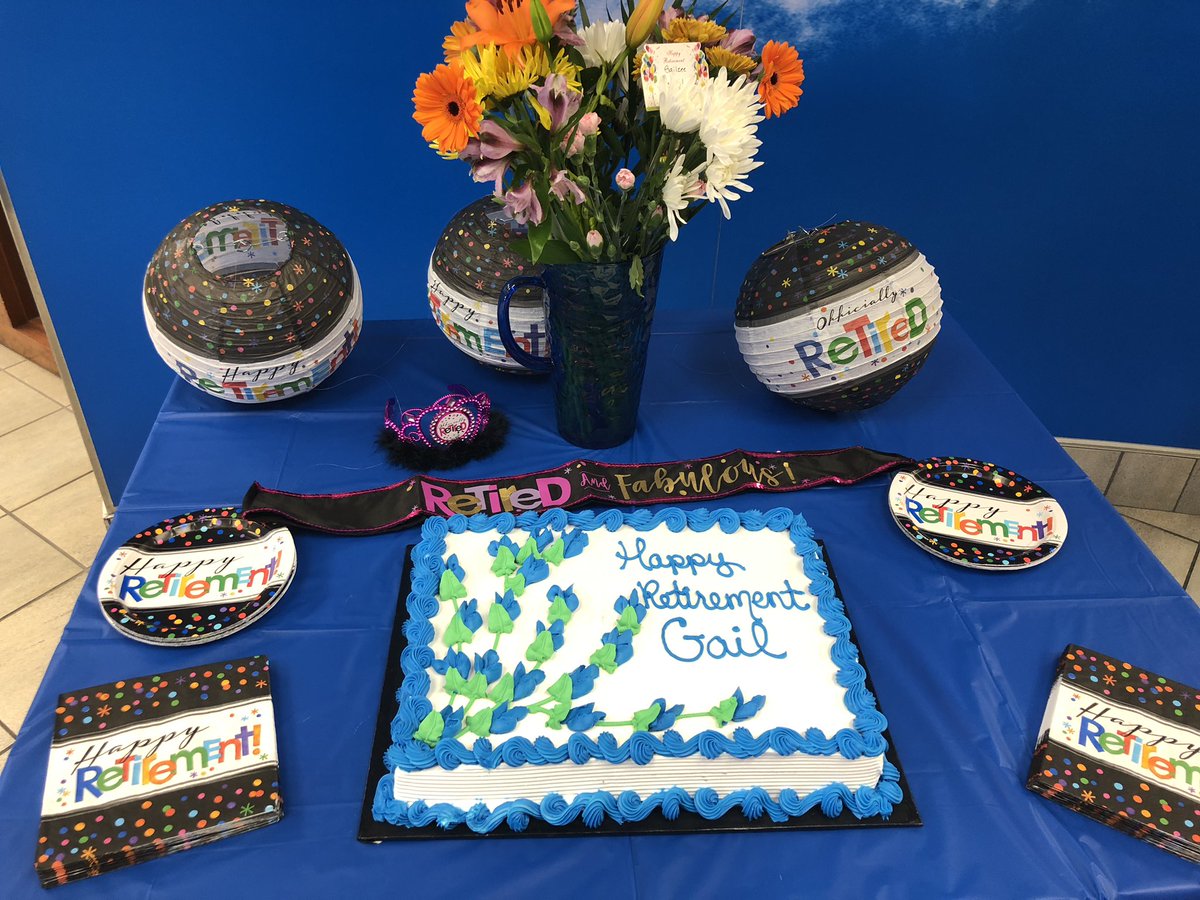 TammyFaddoul's tweet photo. Happy Retirement to my favourite Gailzee! Celebrating Gail’s last day of work after 48 years in banking! We’re going to miss you. We hope retirement is everything you want and more. #bmo #fsm #retirement #devmall #swod #dedicated #loyal #gailzee https://t.co/ASv5zblYfl