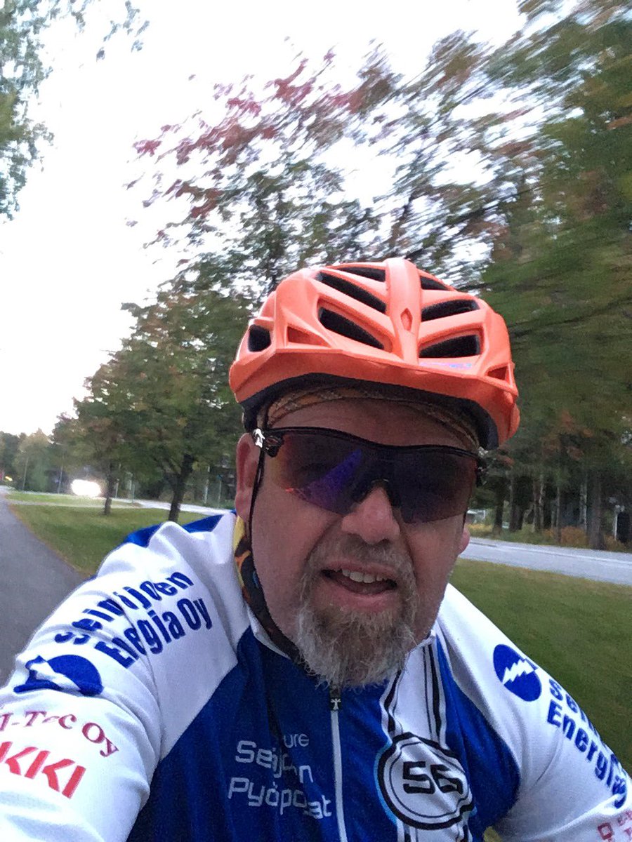 sebenteri's tweet photo. Pyöräilyä loma jälkeen. Tästä se taas alkaa!😎🙋♂️#seinäjoki #rideep https://t.co/PeaIBTTqkZ