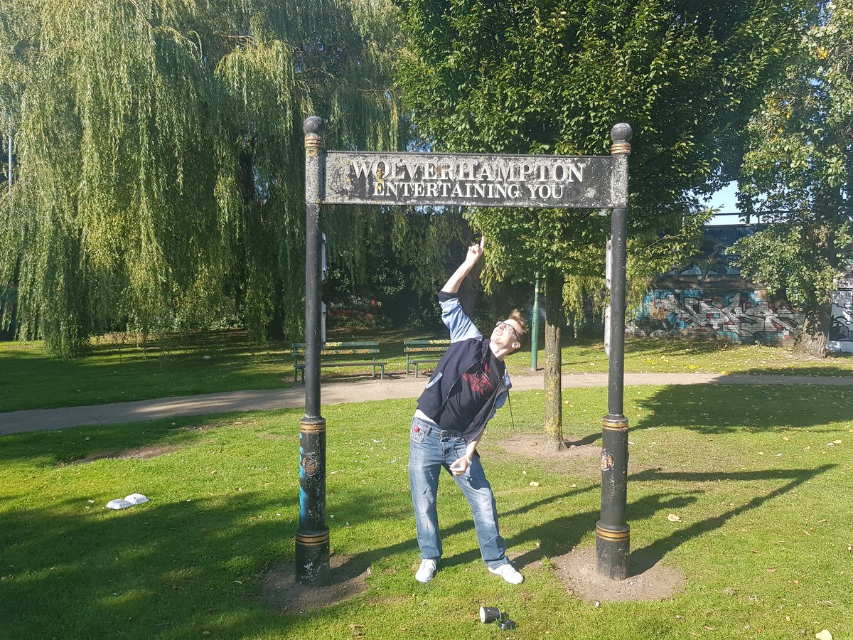 El_STANerico's tweet photo. @Fightclubpro tradition. Fucking right sign fucking right #ProjectMayhemVII #Deathhouse2 https://t.co/ZjsUP7cGWb