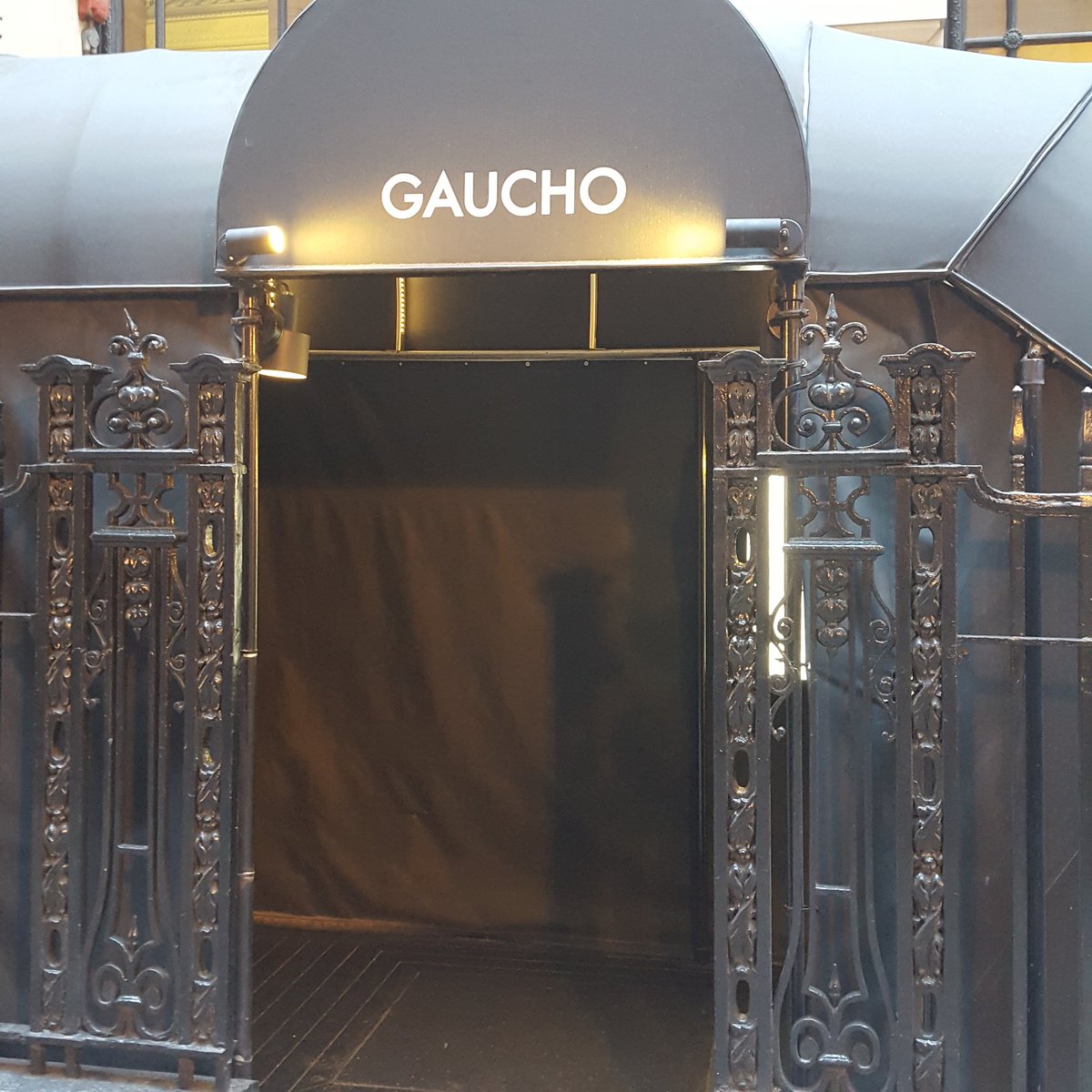 LucyD_Wilson's tweet photo. Brunching #london #gaucho https://t.co/hVRkp7KT3F
