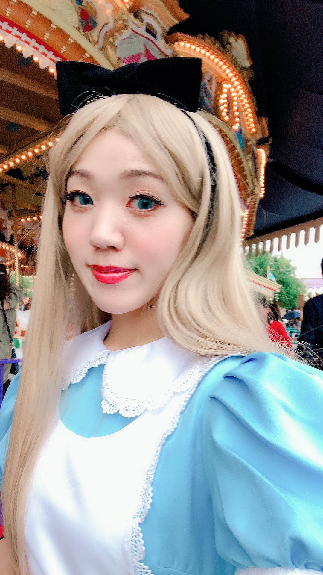 あいりーん アイシャドウとカラコン以外は同じコスメ使ってるんですけど使い方次第で雰囲気変わりますね Dハロ Dハロ仮装者さんと繋がりたい Dハロ18 Dハロ仮装 ラプンツェル仮装 アリス仮装 メイク コスメ T Co Jztaf51dzc Twitter