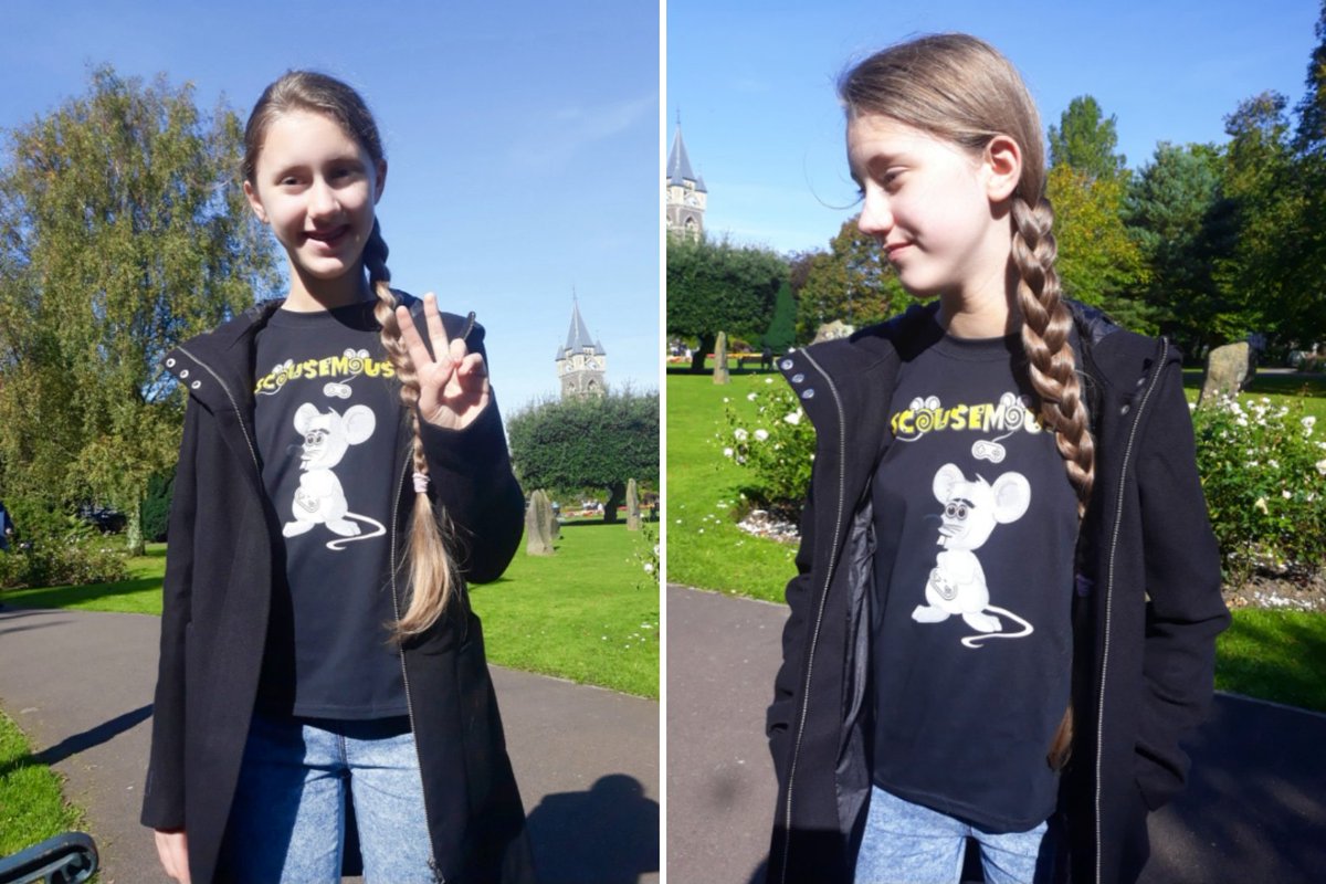 ScouseMouse180's tweet photo. Another member of #TeamScouse sporting my merch

Still seems crazy people wondering around with ScouseMouse T-shirt

Thanks for supporting the channel Naomi

#scousemouse #merch #community https://t.co/JRgDn8i3oD
