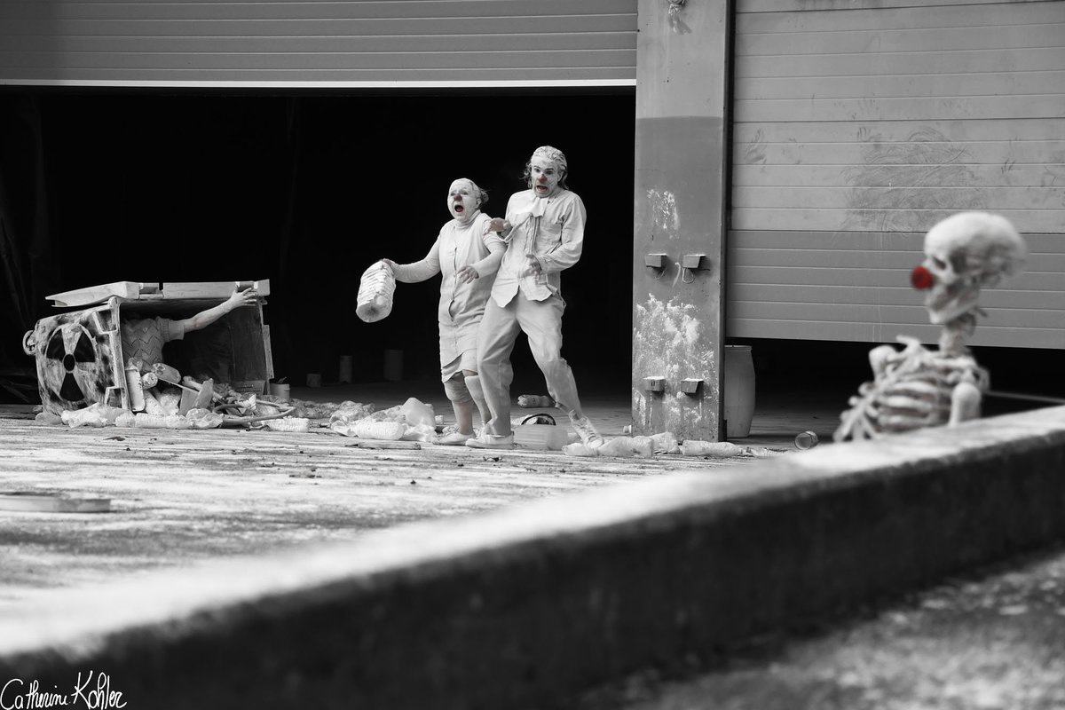 Que les spectacles commencent !!! 
Complètement #Faaaaan du spectacle d'ouverture de saison 18/19 à @La_Filature <a href="/mulhouse/">Ville de Mulhouse</a> !!! 😍😍 Merciiiiii <a href="/MunstrumTheatre/">Munstrum Théâtre</a> 👏👏@LionelLingelser #theatre