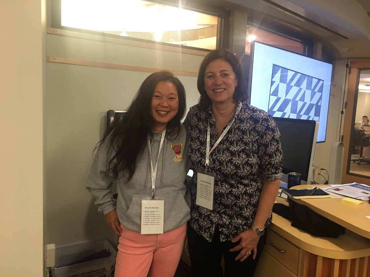 JMasong17's tweet photo. Finally got to meet @joboaler at #googlekci https://t.co/5kZHoUstHb
