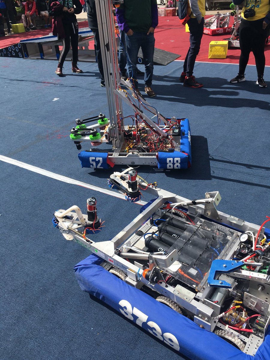 FRC_3739's tweet image. Having a great time on the blue alliance with @mtsrobotics5288 @FRC5024 @ramferno3756 !