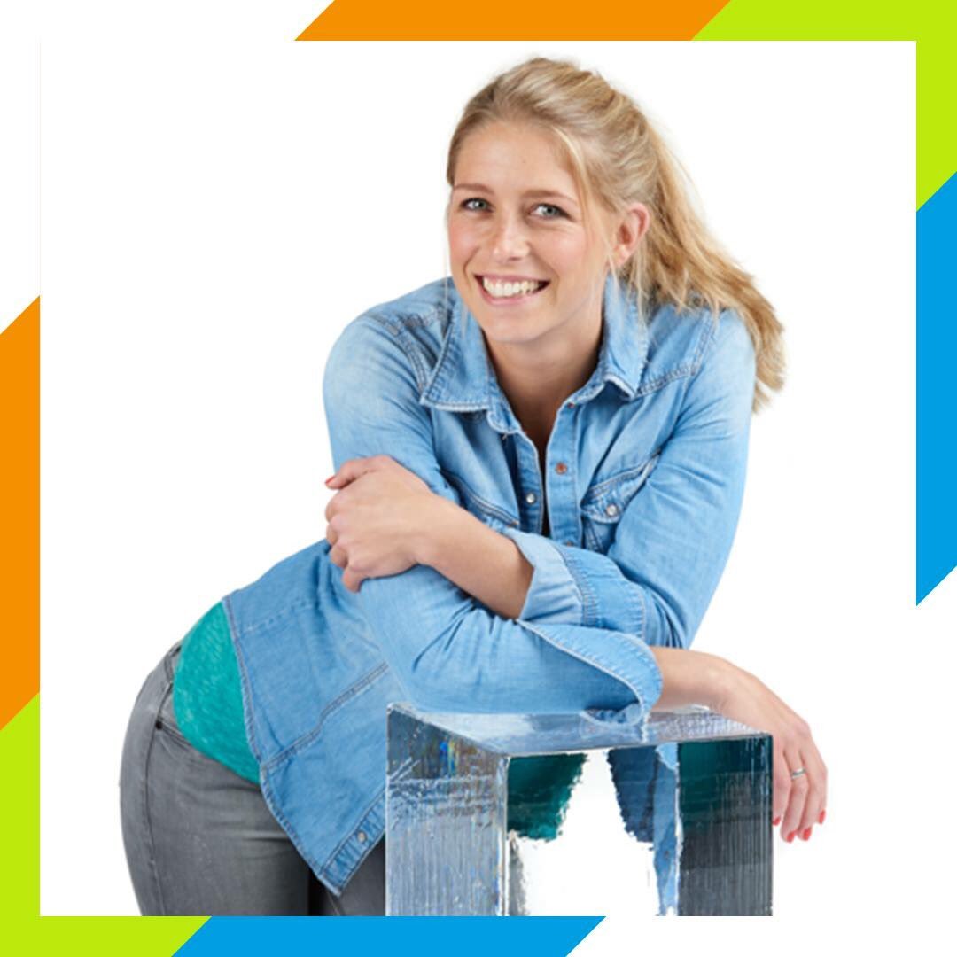 Gister in Eindhoven en vandaag in Scheveningen vierkante ijsblokken geleverd aan een evenementenbureau! Ook geïnteresseerd? Kijk even op ijsenijskoud.nl ❄️