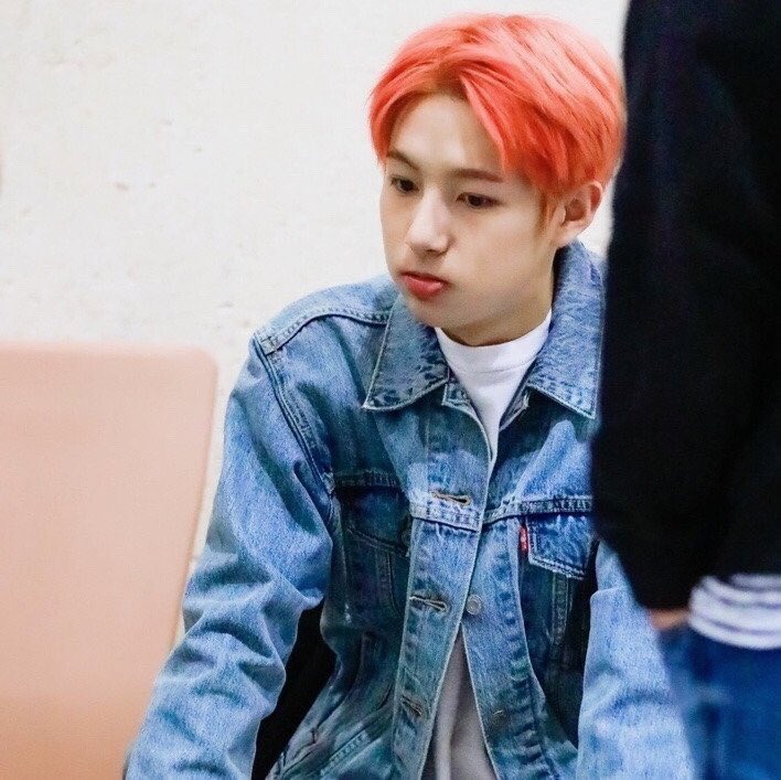 lowqualNCT_'s tweet photo. Here's a soft renjun to lighten up ur day♥️😋

#NCT #NCTDREAM #NCTDREAM_WeGoUp #RENJUN #Nctfanedit #aesthetic #엔시티 #런쥔 #黄仁俊 #황인준 @NCTsmtown_DREAM https://t.co/cEuBiF6N9A