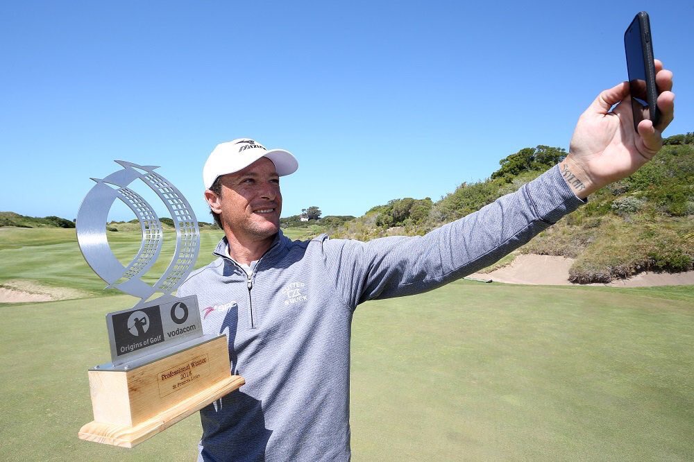MizunoGolfEU's tweet photo. Great win by @AlexHaindl with a news set of #mp18sc irons @StFrancisLinks. #teammizuno #nothingfeelslikeamizuno https://t.co/MoXUXQ2yzY
