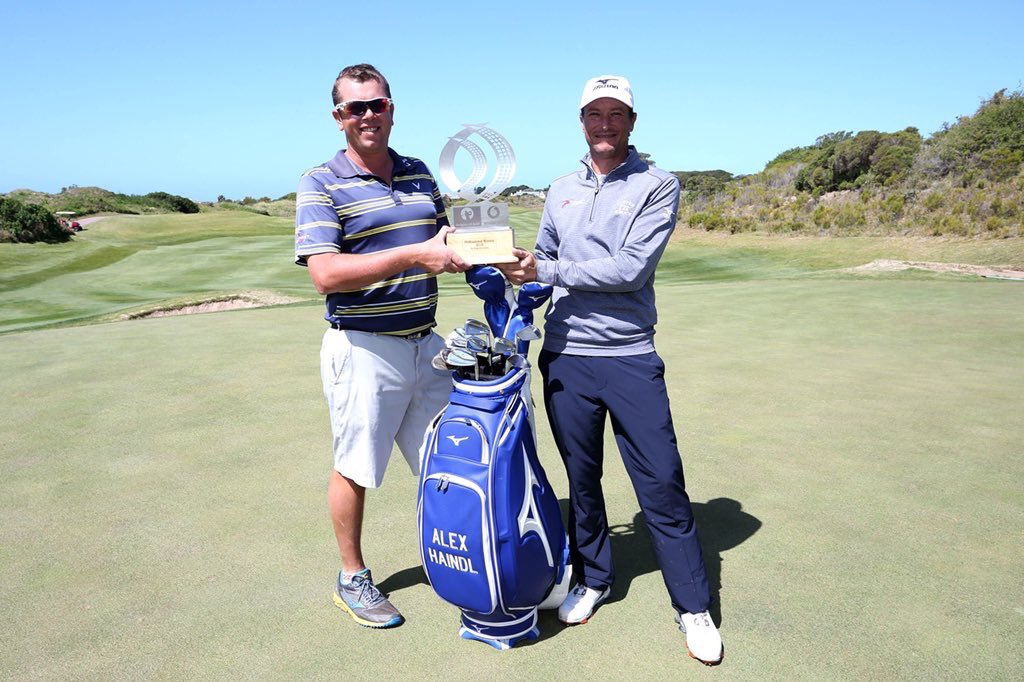 MizunoGolfEU's tweet photo. Great win by @AlexHaindl with a news set of #mp18sc irons @StFrancisLinks. #teammizuno #nothingfeelslikeamizuno https://t.co/MoXUXQ2yzY