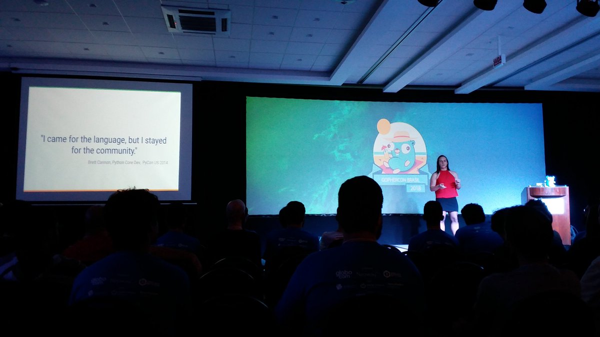 delley_fx's tweet photo. Now "The best feature of Go" by @danicat83 #golang #gobr18 @gopherconbrasil https://t.co/XtQ82tJSZg