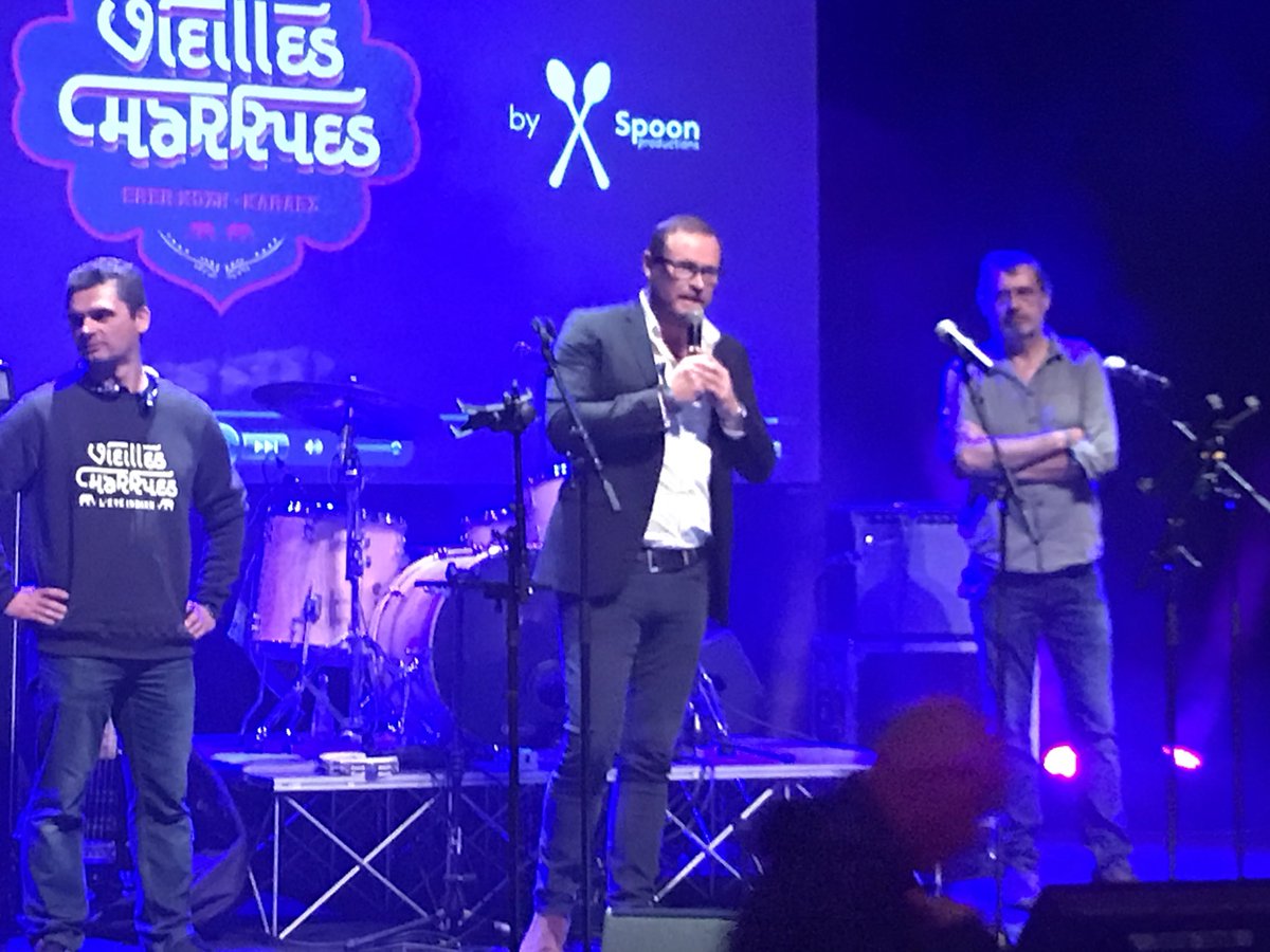29lebreton's tweet photo. #vieillescharrues #vc2018  la soirée des bénévoles en cours https://t.co/nPsy4hUMtg