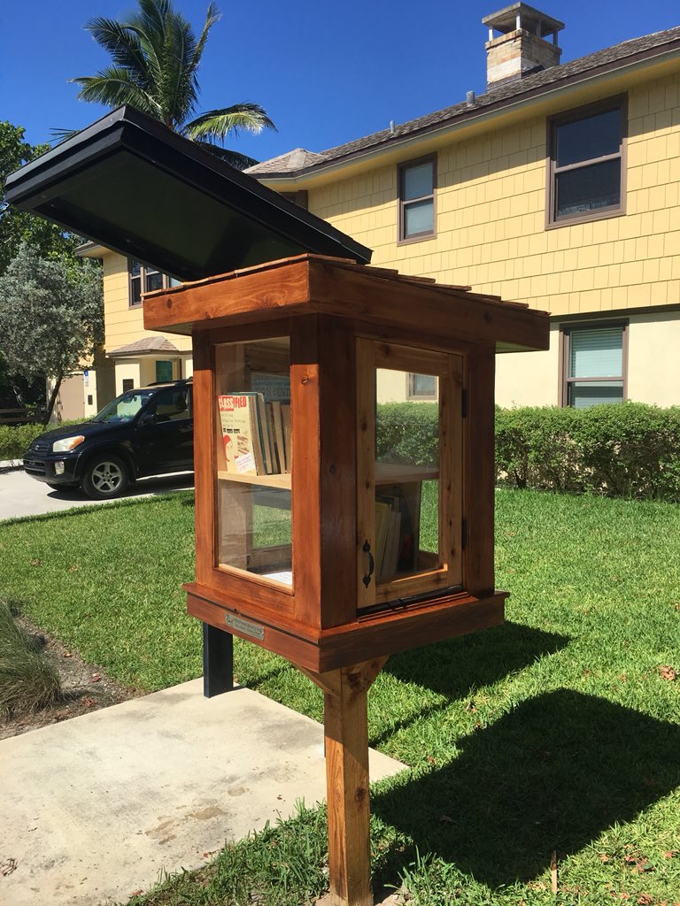 Simplifyimprove's tweet image. Another design/build from @Simplifyimprove #littlefreelibrary #hollywoodflorida 
#custom #remodeling #renovations #customdecor #designerinspired