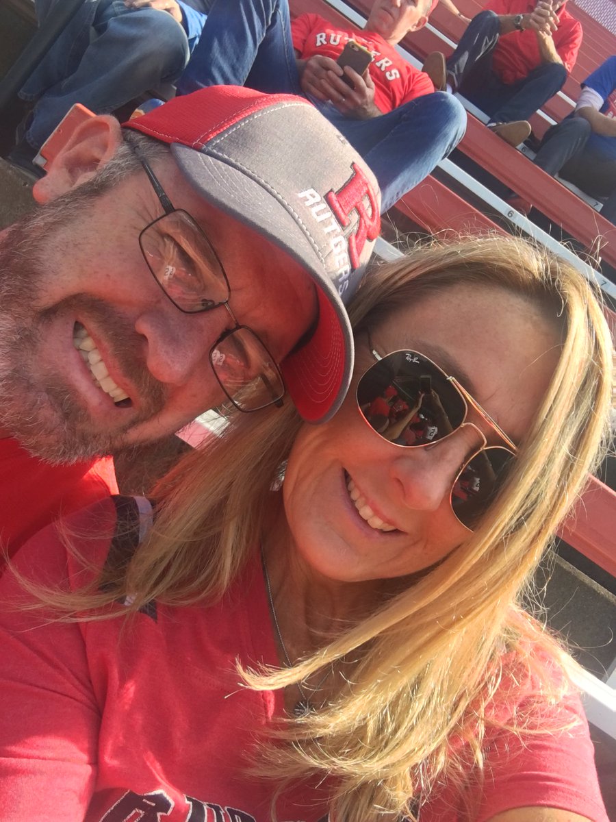 Hbcd916's tweet photo. @RFootball GO RU! https://t.co/9F5OE0BPQ7