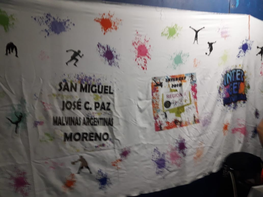 Valperezzon's tweet photo. DGCYE-DEF
Siguen los encuentros del Primer Intercef Provincial. La #Región9, así vive los partidos de la Etapa Regional de #Handball
#Intercef
@gzinny @sergesiciliano @BAeducacion https://t.co/6eg5CdsBoM
