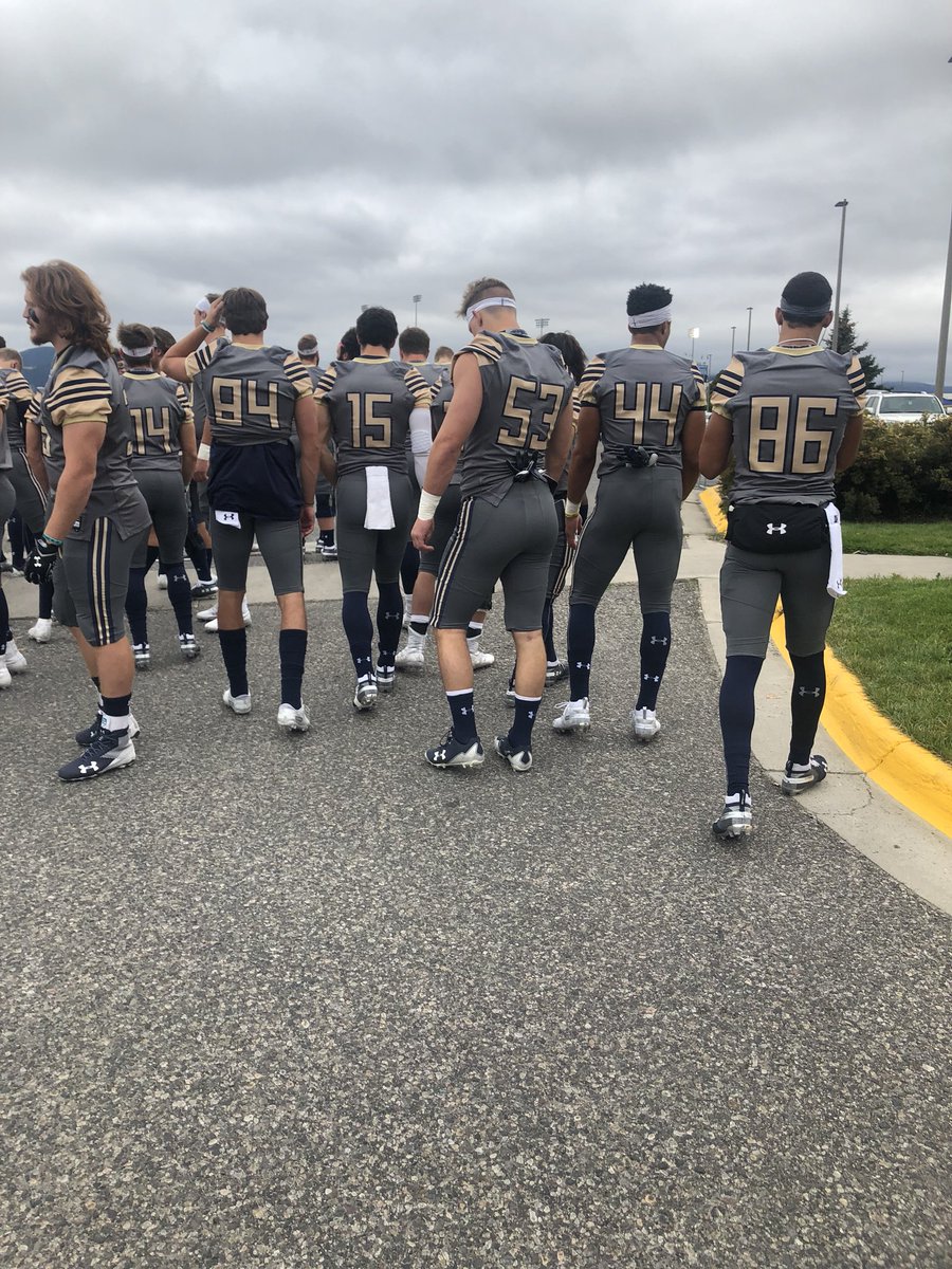 CoachBobCole's tweet photo. One Hour. Nuff Said.
Go Cats.                                                #BobCat https://t.co/emyei3a4fF