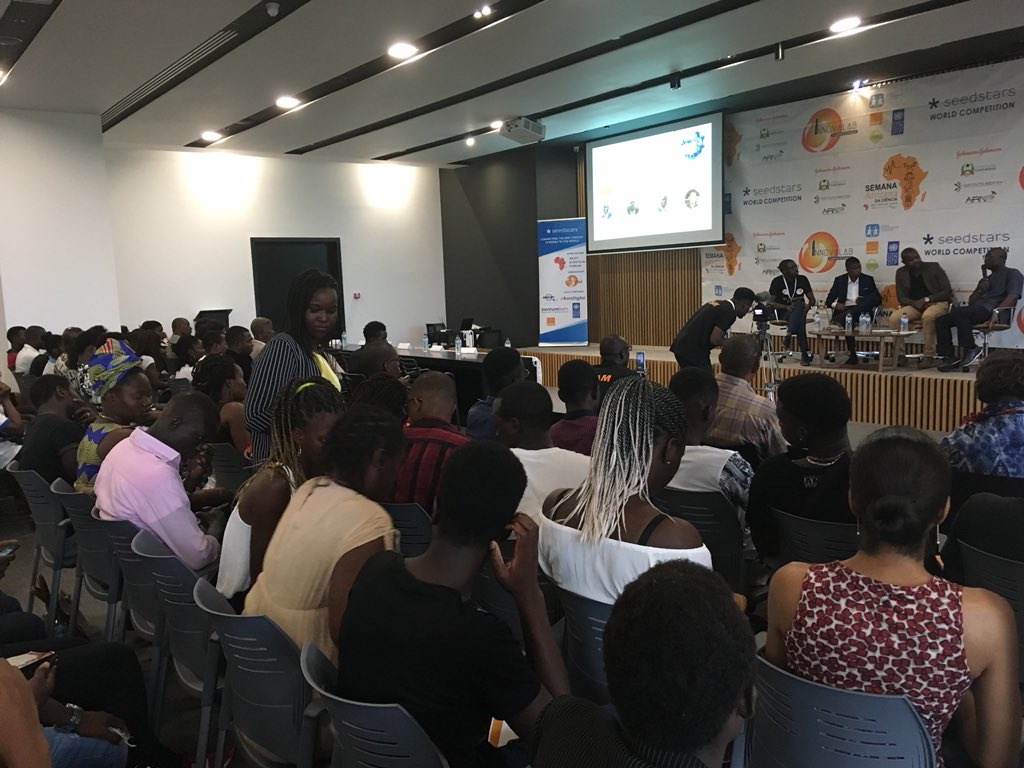 debarros_miguel's tweet photo. Debate sobre Economia do Conhecimento promovido pela @LabInnova em Bissau no âmbito da Semana Africana da Ciência com participação de Paulo Gomes, Dauda Sau e Adulai Bary no qual desenvolvimento do capital humano e criativo é tido como foco para promoção de crescimento económico https://t.co/vcRQlMhMk0