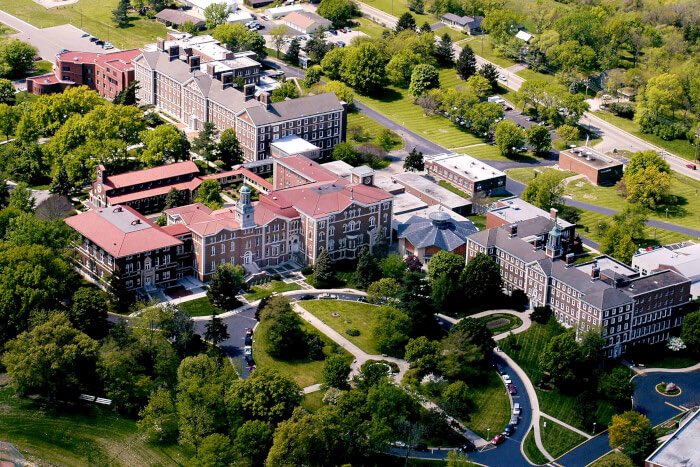 braydenmyers20's tweet photo. I’m excited to announce that I will be furthering my academic and running career at the University of Saint Mary! Thank you to everyone who has supported me! https://t.co/z6bnYo1aDI