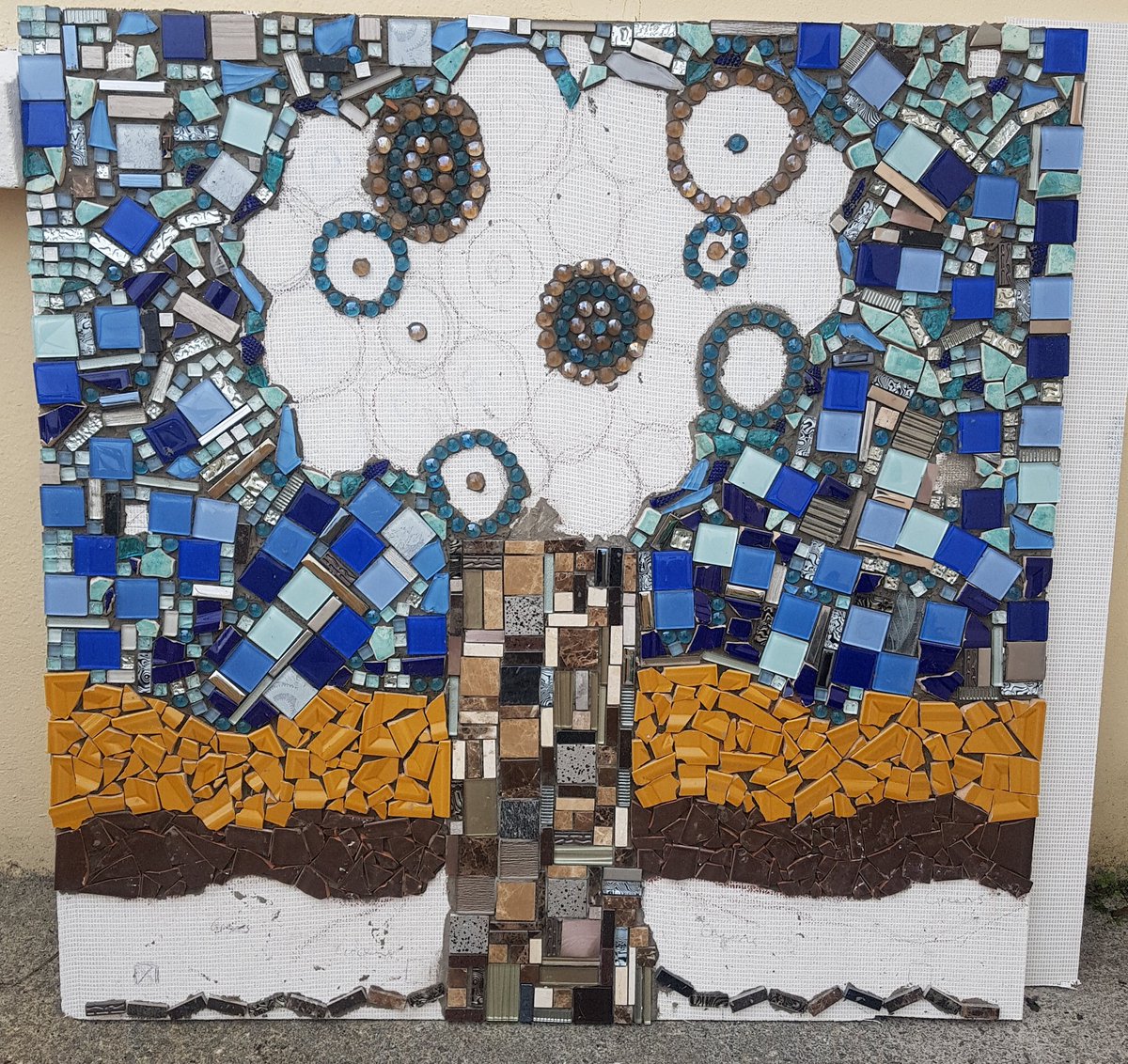 Mosaic project I'm working on with children at Scoil Ìosagàin, Buncrana #artist #donegal #nurturingcreativity #creativeireland