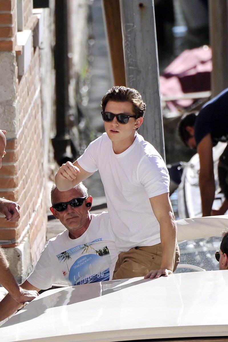 ALGUIEN QUE LE DIGA QUE SE CALME. NO PUEDE SER TAN LINDO