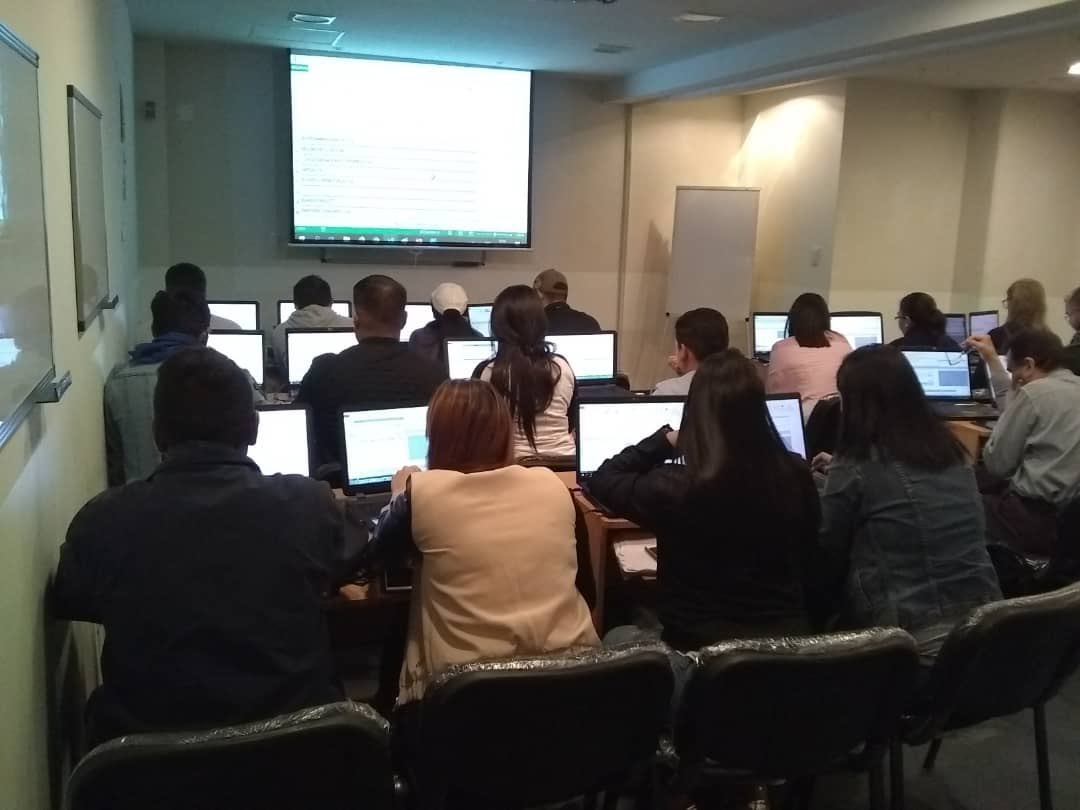 superarte_ve's tweet photo. Taller de EXCEL INTERMEDIO 
Hoy en SuperArteEspacios.
¡Excelente grupo!
Muchas gracias por su presencia.

Próximas fechas⤵️
* 19 y 20 de octubre, 2018
* 8:00 am - 4:00 pm
⏩Información e Inscripciones: @iver_ocanto
⏩0412-0247103
⏩iocantobalza@gmail.com https://t.co/uuMGcQg5jb