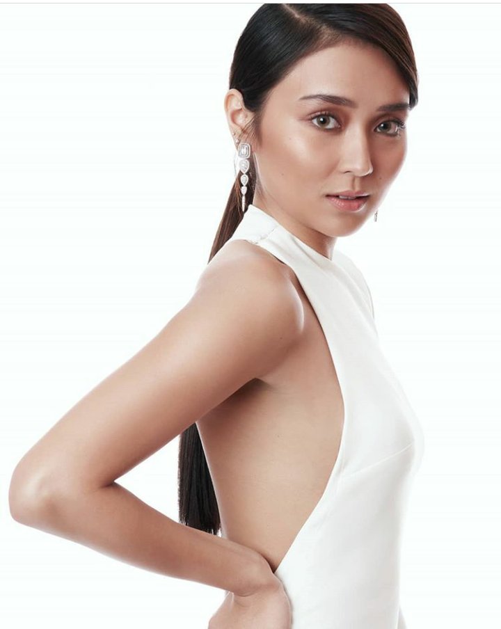 _knfooord's tweet photo. KATHRYN BERNARDO 👑
#ABSCBNBallFanFave 
#ABSCBNBall2018 #KathNielBrightest7thBall https://t.co/59grpZBIfV