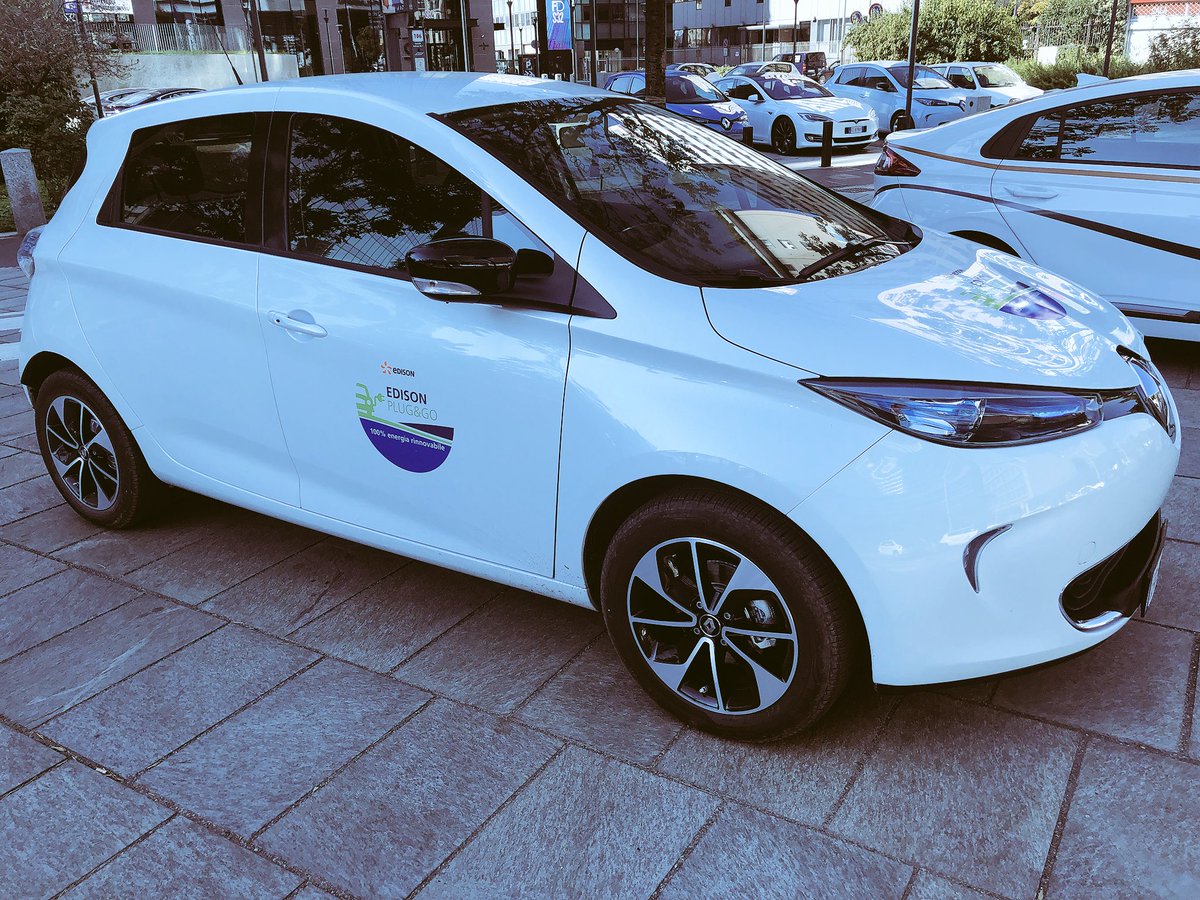 EdisonNews's tweet photo. Ed ecco, dopo 40km a #emissionizero, l’auto elettrica in dotazione alla nostra Centrale #Bertini al raduno che chiude la seconda edizione di @emobevento. Scopri di più sul nostro impegno per una mobilità sostenibile: https://t.co/IGcCiqbzgX #emob2018 https://t.co/owp9ic3b8D