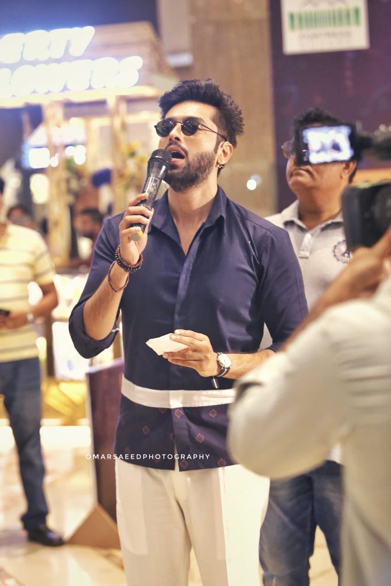 fahadmustafa26's tweet photo. At Fortress Mall today ..!!
#JeetoPakistan #PromotionalActivity #LahoreSpecial https://t.co/OhTBIutFC2