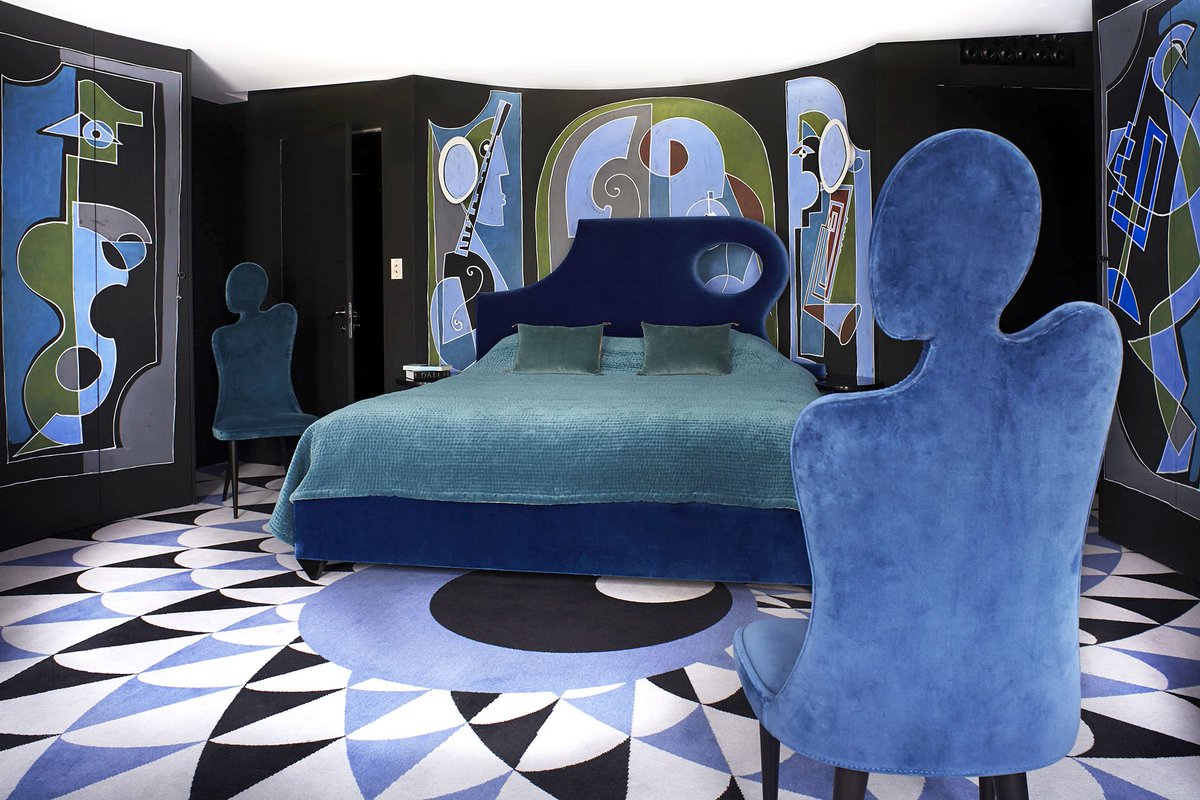 Rizzoli_Books's tweet photo. 🎶 It always feels like somebody's watching me. 🎶

From "Vincent Darré: Surreal Interiors of Paris". On sale Oct. 2nd: https://t.co/a4W9iKbcSg https://t.co/42dQSMg3l5