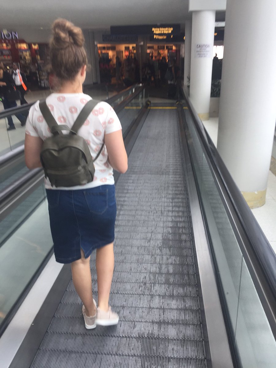 RWMartin63's tweet photo. Happy Birthday to Myla, my beautiful, amazing, adventuresome, hard-working, animal-loving daughter! I love you forever. May God continue to order your steps. #alwaysmyprincess https://t.co/stq39vpMkl