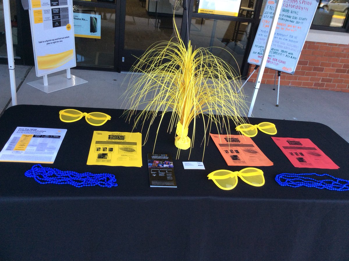 SprintStoneVill's tweet photo. ITS SIZZLING SPRINT SATURDAY!!!! Fall into savings with 20% off accessory purchases of $100-$150!!! Come by Sprint at Stone Village to see what deals we have for YOU!!!  #iphoneXS #IPHONEXSMAX #Sprint ⭐️🍂😎 https://t.co/7VGYdUQYge