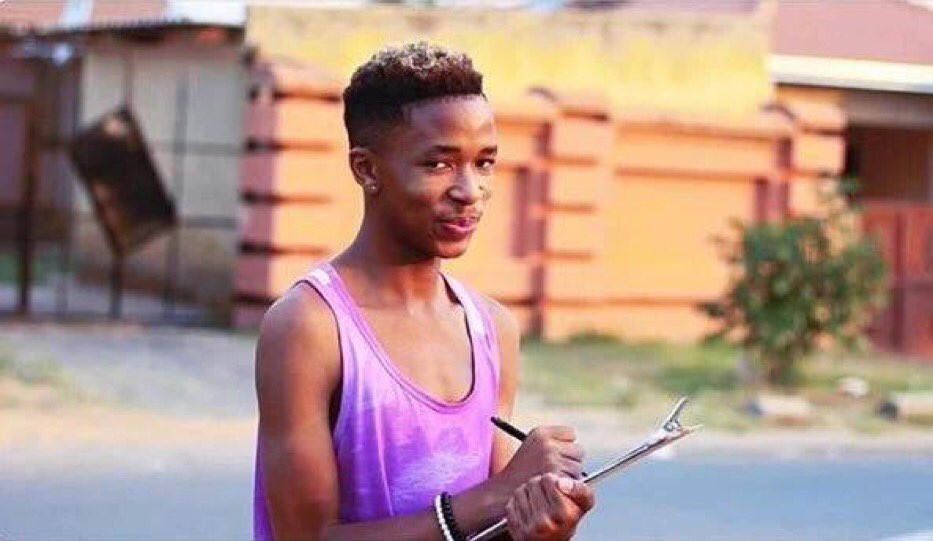 Jenny_msJ's tweet photo. Bank account balance R 10.50 

Friend: "Let's go out"

Respond to your friend https://t.co/gAMjOaTqvA