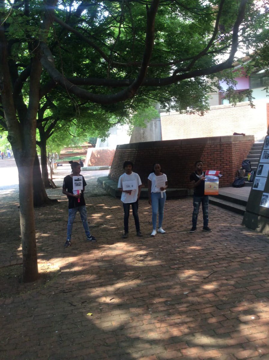 BrandegicAgency's tweet photo. #ActivationDay-27/09/2018 @BrandegicAgency #UjStratCom #UnstereotypingRaceSuperiorityInSociety #ChooseYourTruth #UjApkCampus https://t.co/Of20ohMh2K
