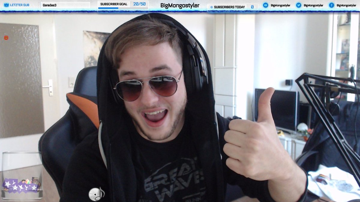 BigMongostyler's tweet photo. Was geeeeeeht ab #Mongoarmy bin wieder LIVE um 18Uhr auf https://t.co/ZVDgXENqsa 😅😄���😆😂🤣 #BMSA #BigMongostyler https://t.co/Y47VI4xXSl