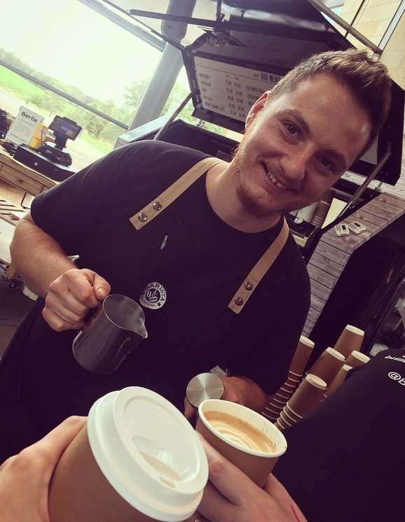 Dominicaszajek's tweet photo. @BankofAPIs Tell your barista you like your flatwhite as creative as your mind 🧠#HackathonTime #BankofAPIs https://t.co/kZgD63JibO