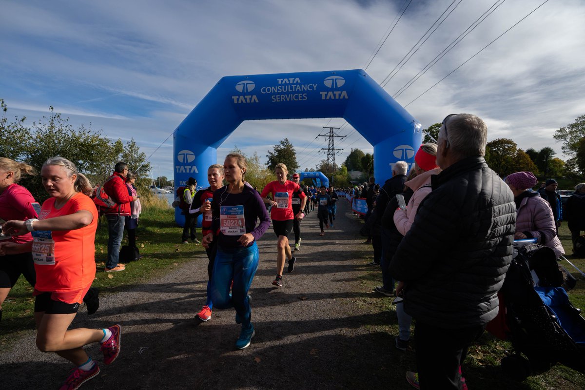 TCS_Europe's tweet photo. The 30km has officially begun. @TCS wishes everyone the best race and best experience possible: https://t.co/esIo6b8BQy #TCSLidingöloppet #EmpoweredtoRun https://t.co/rfzEFuIHa8