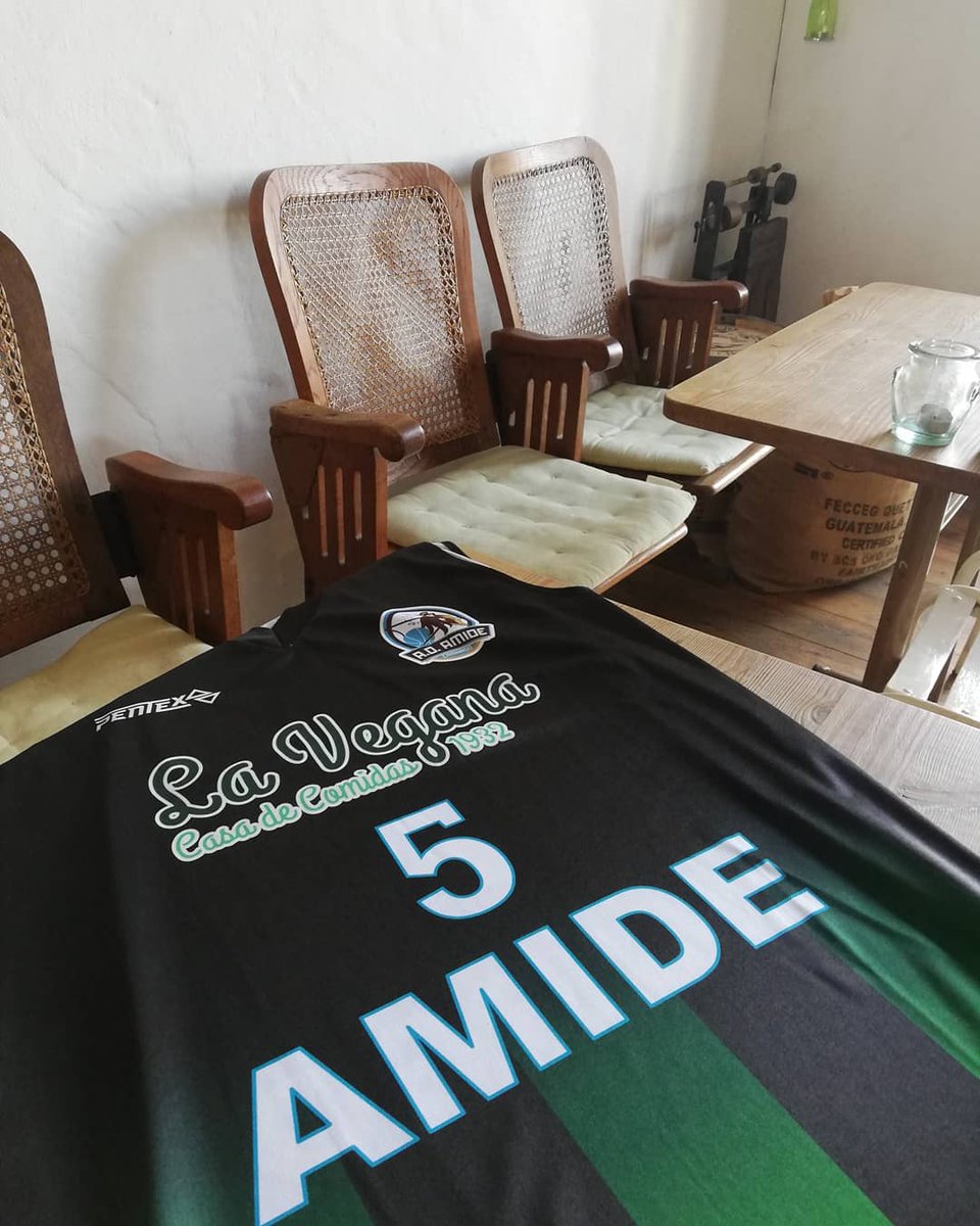 LaVegana1932's tweet photo. Estrenamos temporada y equipación.... #lavegana1932 #goamide #orgullodepertenencia🏀🐙 #123amide https://t.co/frSOoAkyTh