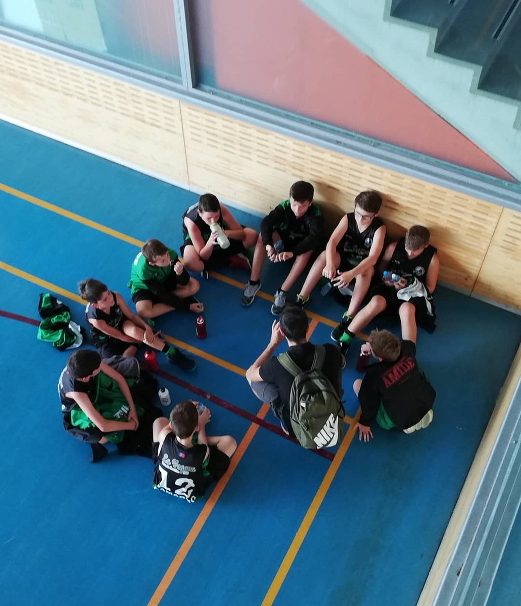 LaVegana1932's tweet photo. Estrenamos temporada y equipación.... #lavegana1932 #goamide #orgullodepertenencia🏀🐙 #123amide https://t.co/frSOoAkyTh