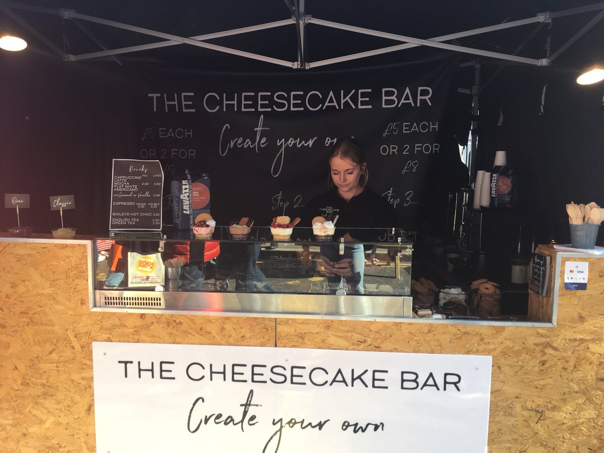 shirleycircle's tweet photo. Down at Solihull Food Festival! The weather is gorgeous, so it the cheesecake and there’s prosecco! #Solihull #Prosecco #SolFoodFest18 @SolihullBID https://t.co/m25QYwwJBV