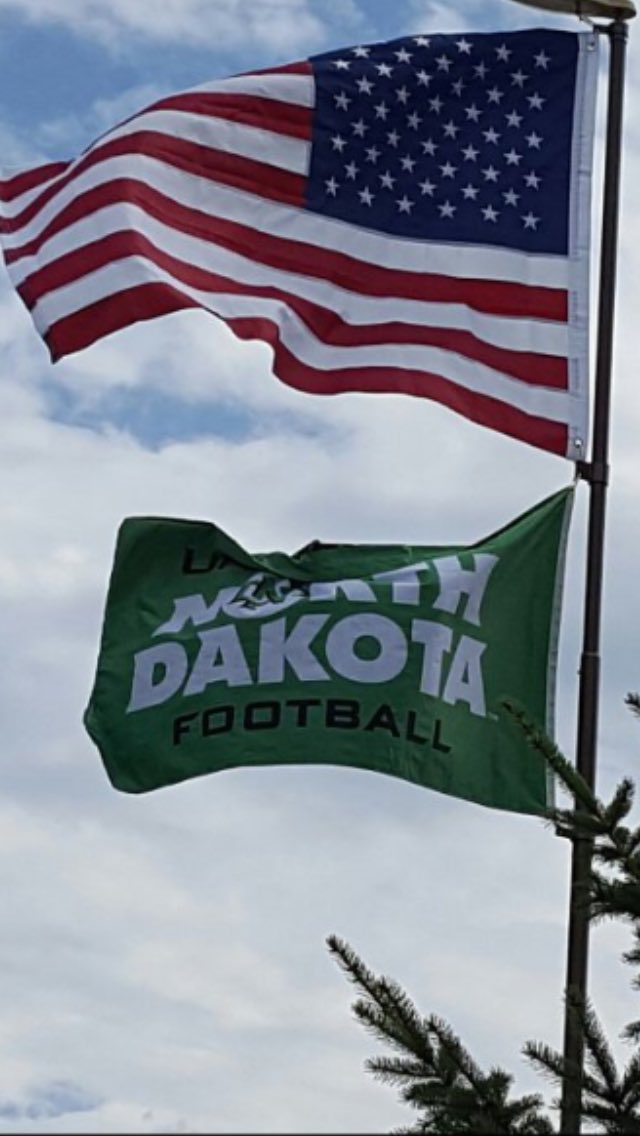 steve_sgreer's tweet photo. Game day! https://t.co/PRw9aPeXbe