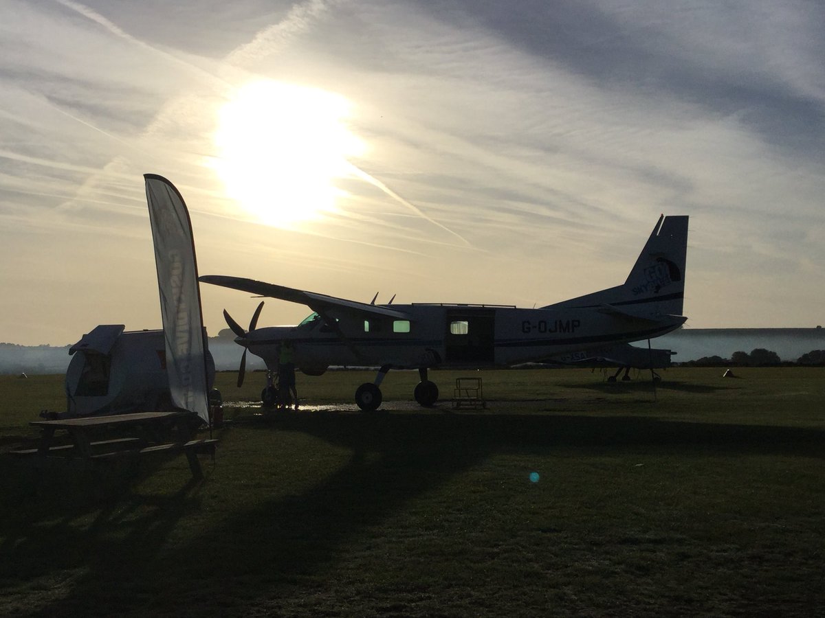 Rewindto's tweet photo. #euroviaUK #TeamEuroviaVerticalVelocity #goskydive All 13 of the Eurovia Team safely down in one piece, awesome experience...top effort guys!! Congratulations and +£10k raised for #alzheimersociety huge effort and thank you to all those who donated! https://t.co/3T27eQAxyh